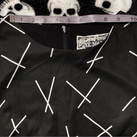 PINK MARTINI Black white crosshatch design short sleeve a-line dress goth MEDIUM - Picture 6 of 14